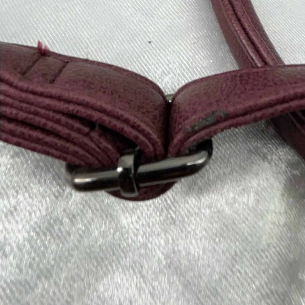 Realer Shoulder Bag - Picture 13 of 13